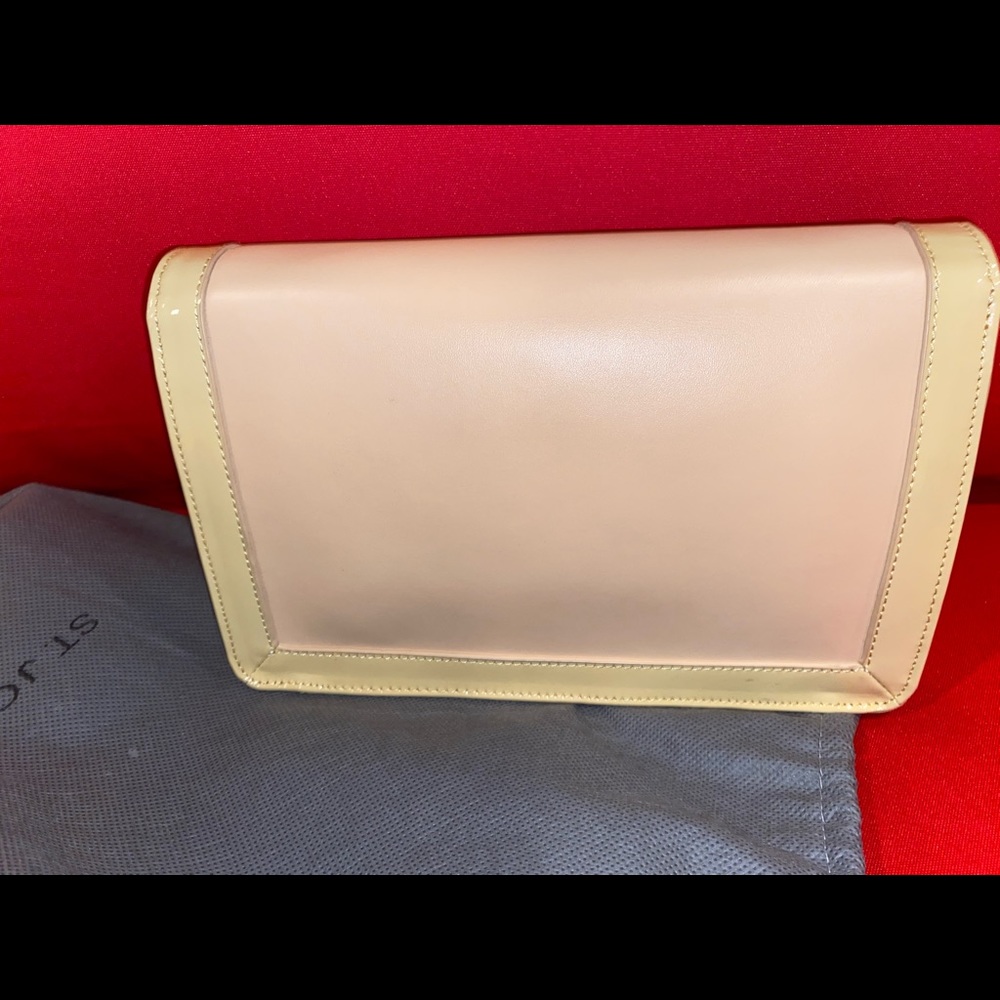 Handbag - Picture 3 of 4